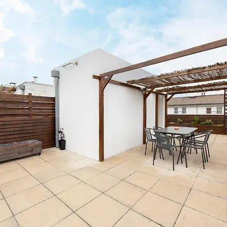 Le Surf : Triplex Apartment *