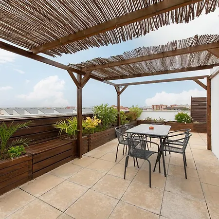 Le Surf : Triplex Apartment Toulouse